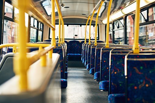 Corona-Sonderprogramm für Verstärkerbusse im Schülerverkehr wird bis zu den Osterferien 2022 verlängert