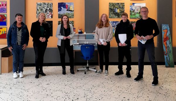„Der Gesellschaftliche Zusammenhalt ist jetzt wichtig“ – 
Sandra Boser zu Besuch bei der Gemeinde Mühlenbach und der Heinrich-König Grund- und Hauptschule