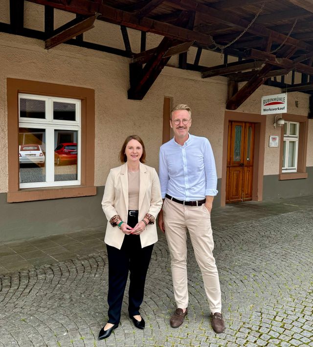 Besuch der Grünen-Landtagsabgeordneten Sandra Boser in der Rubin Mühle in Lahr